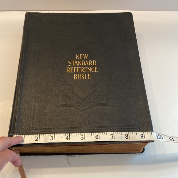 Vintage 1936 New Standard Reference Bible, Cyclopedic Indexed - Picture 5 of 16